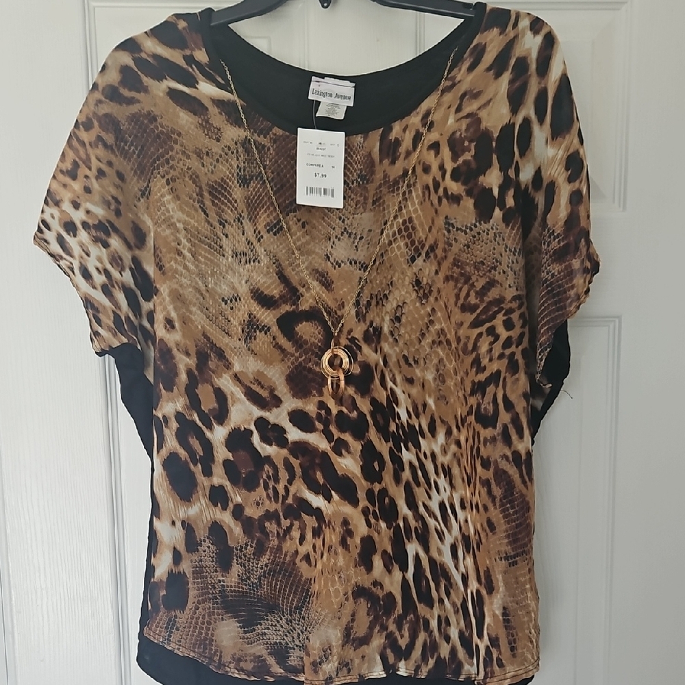 Brown and Tan Graphic Short Sleeve Blouse